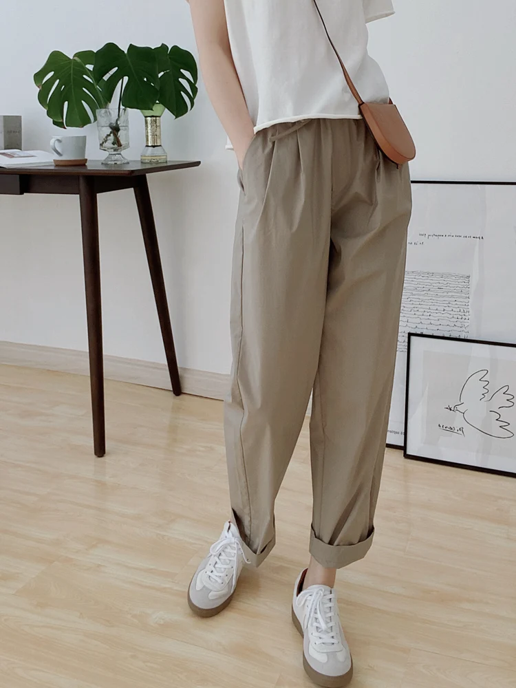 カーゴパンツ コーデ レディース 振り返りガイド｜通勤に合う選び方とトップスのバランス