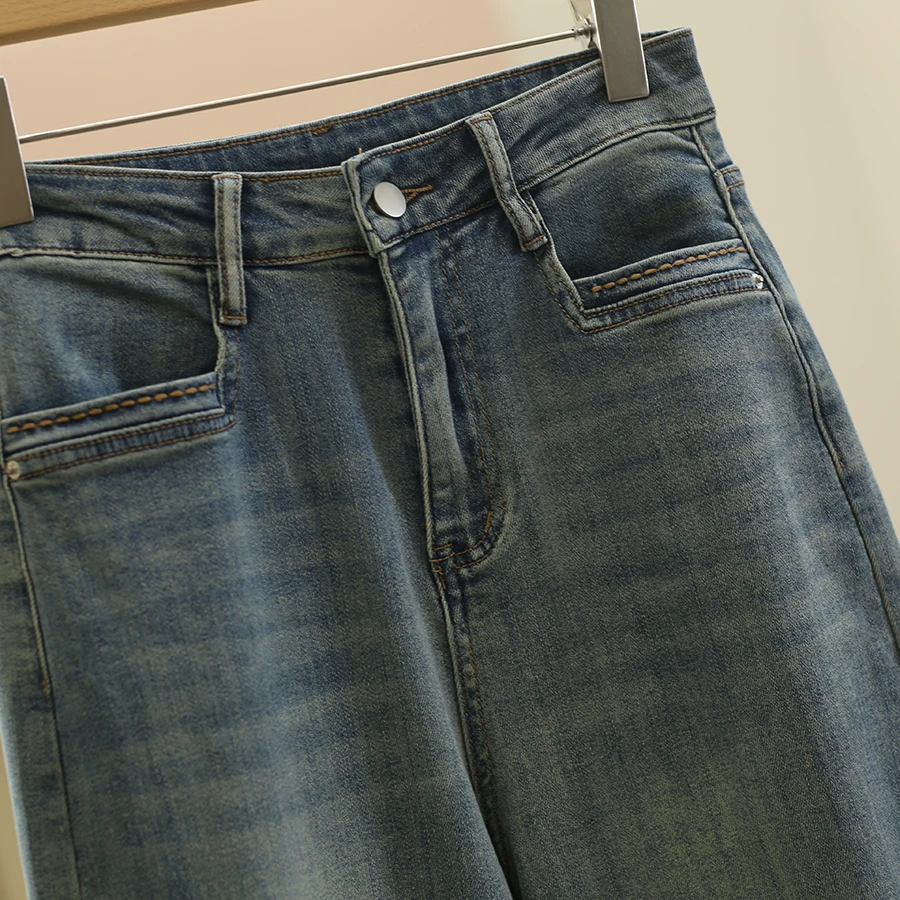 通勤スタイルの「きれいめ」に必要な素材は、実はデニムなのか？