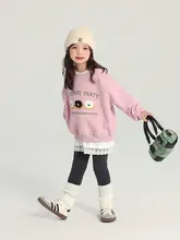キャラクター柄の女児向け暖かフリースパーカー【カジュアルな秋冬用】