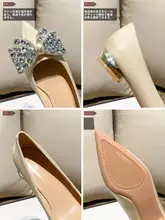 水晶付き バタフライリボンの結婚式用パンプス【低ヒール・疲れにくい・フレンチスタイル・ポインテッドトゥ・太ヒール】