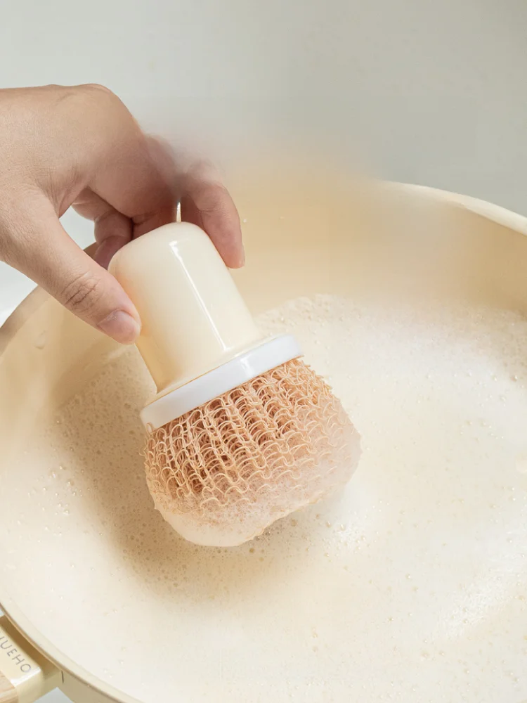 洗濯槽を清掃するのに最適なブラシは？実はこれ1つで汚れも臭いも解決！