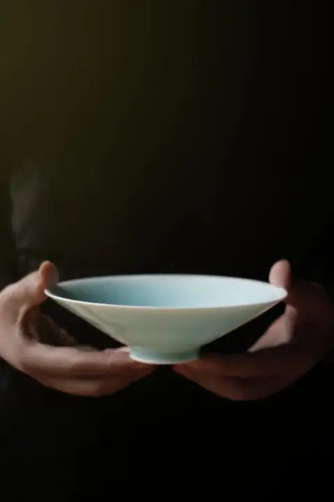 薄手青釉の家庭用大斗笠碗【景德鎮製・和風茶点用・レストラン・ホテル用】