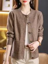 春秋用の薄手ニットカーディガン【短丈・気品あるデザイン・極上の柔らかさ】（セットアップ対応）