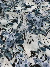 油絵風花柄 アイルランド製リネンシルク生地【柔らかく滑らか】