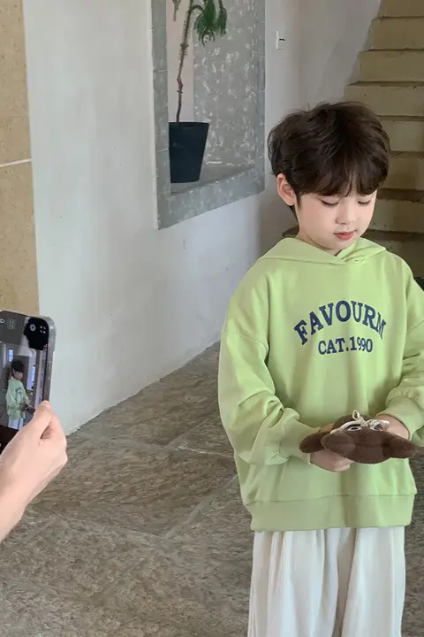 フード付き長袖パーカー【子供用・韓国風・カジュアルデザイン】（セットアップ対応）