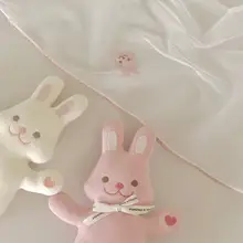 笑顔のウサギのぬいぐるみ【赤ちゃんのお供・安心感を与えるおもちゃ・撮影小道具】