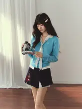 ストライプデザインのスカートパンツ【色遣いが魅力・微開衩・Aライン】（セットアップ対応）