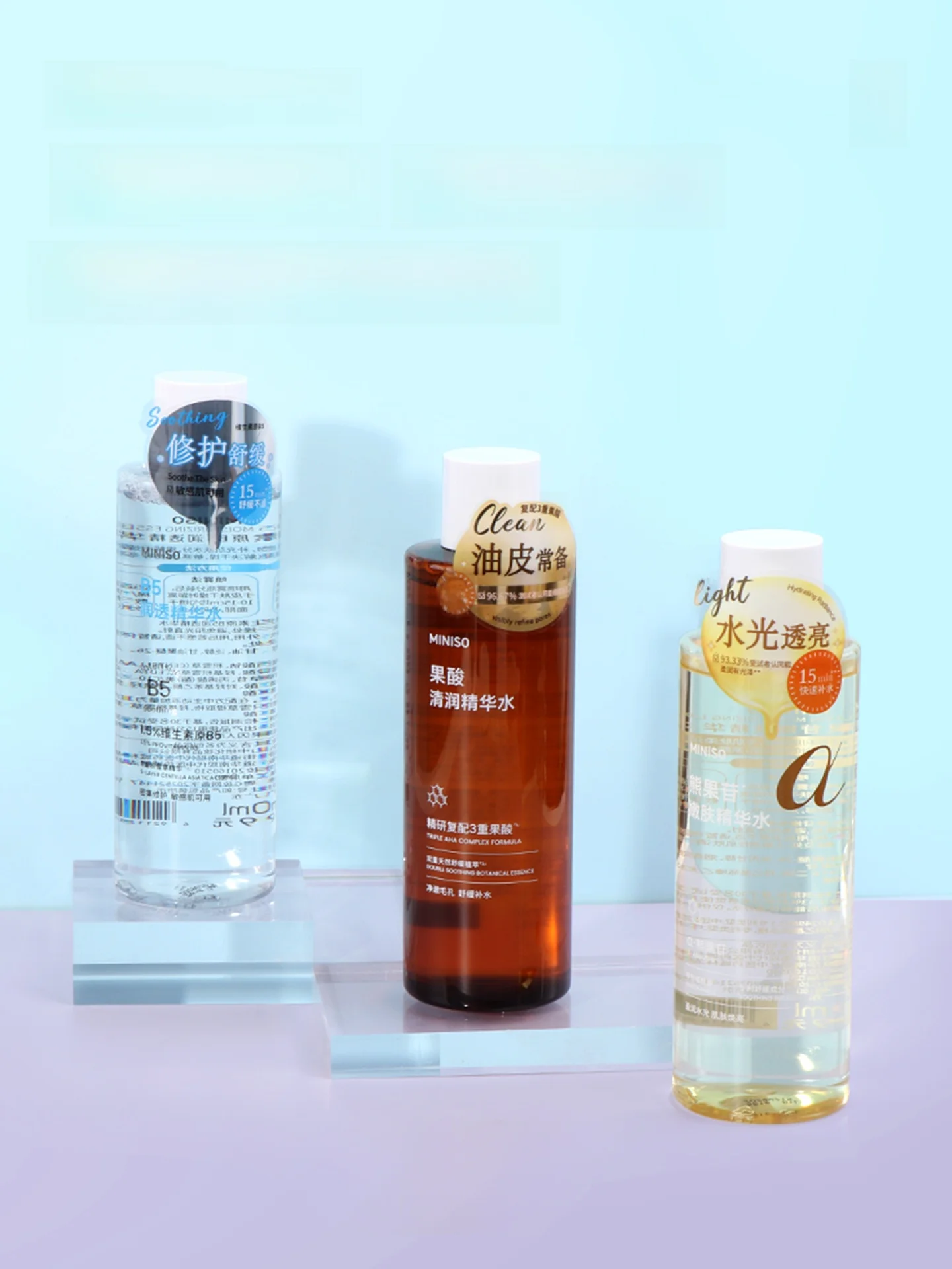 dhc ハトムギ と比べて、この「フルーツ酸配合の保湿エッセンスウォーター」は本当に優れているのか？