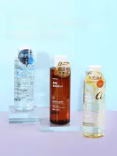ビタミンB5配合の保湿エッセンスウォーター【フルーツ酸・しっとり肌】