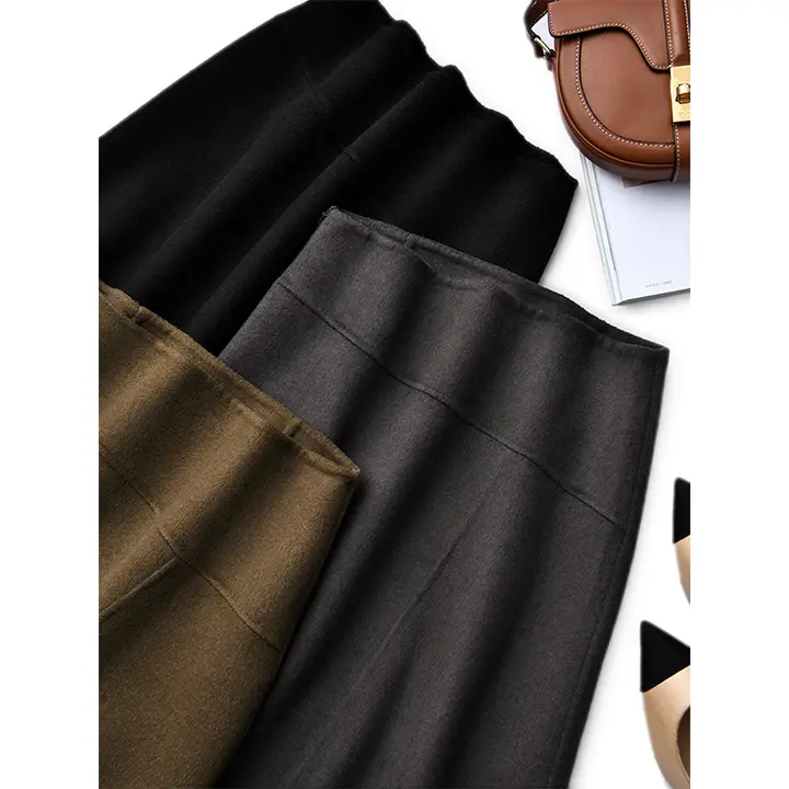 軽やかな素材のウールハーフスカート【立体カット・オフィススタイル】
（セットアップ対応）