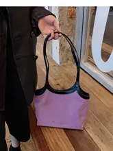 ウォッシュ加工のキャンバストートバッグ【女性用・肩掛け・おしゃれなデザイン】