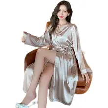 春秋用シルクのロングスリーブナイトガウン【女性用・ワイドカラー・ホテル用】
