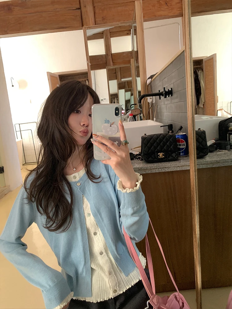 レース編みカーディガンの層次感と親肤性：miao labのウール混紡モデルを実測