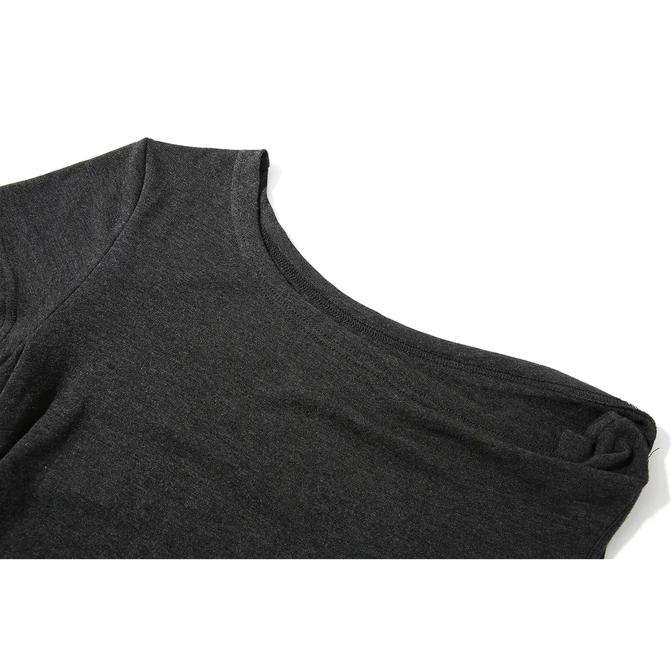 斜め肩デザインTシャツと不規則チェック柄スカートの夏用レディースセットアップ（セットアップ対応）
