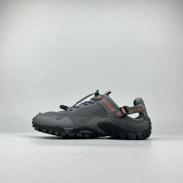 男女兼用 防滑仕様の軽量ハイキングシューズ【通気性・アウトドア用・川遊び対応】