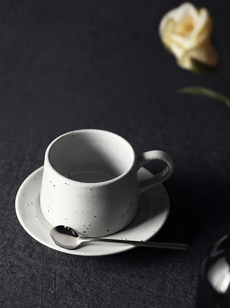一人暮らし新生活をだけで揃えたら総額いくら？手作り粗陶コーヒーカップの心地よさ徹底解説