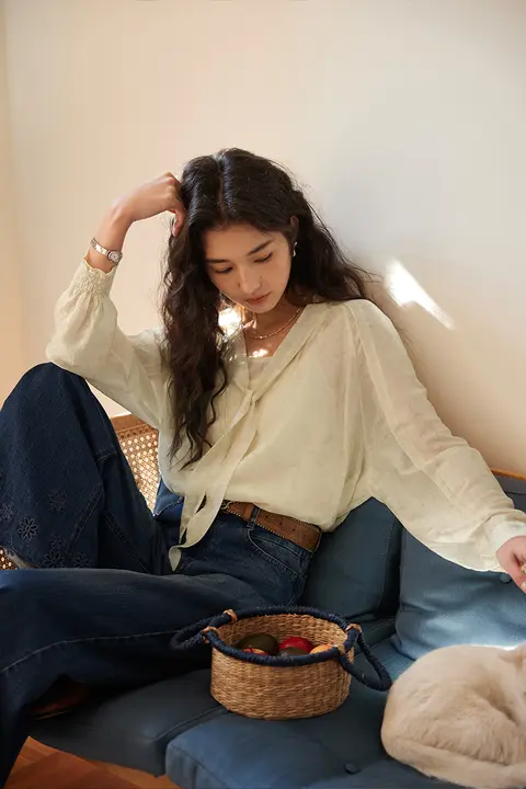 春用 法式デザインの醋酸フロントリボン付きシャツ（セットアップ対応）