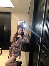 レトロな蛇柄シフォンシャツワンピース【フリル付き・リボンデザイン】