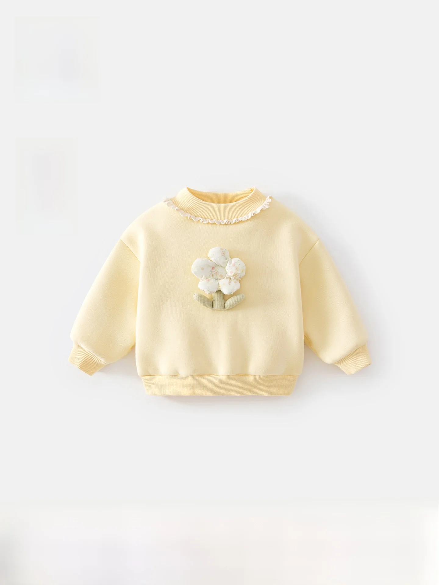 女児用フリーストップス：プリンセスデザインで秋冬の着心地を最適化