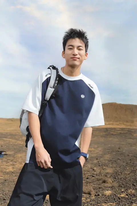 涼感速乾のメンズスポーツTシャツ【UVカット・半袖・温度調節機能】