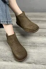 レトロデザインの高めヒールサンダル【本革・透穴・通気性・フラットソール】