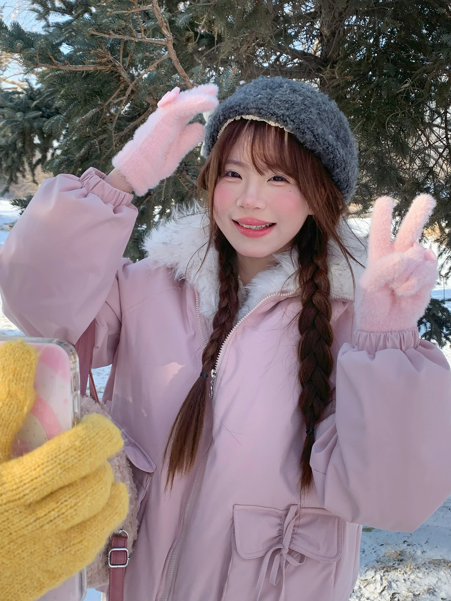 パーカーを上に羽織るとき、本当に必要なのは「温かさ」なのか？