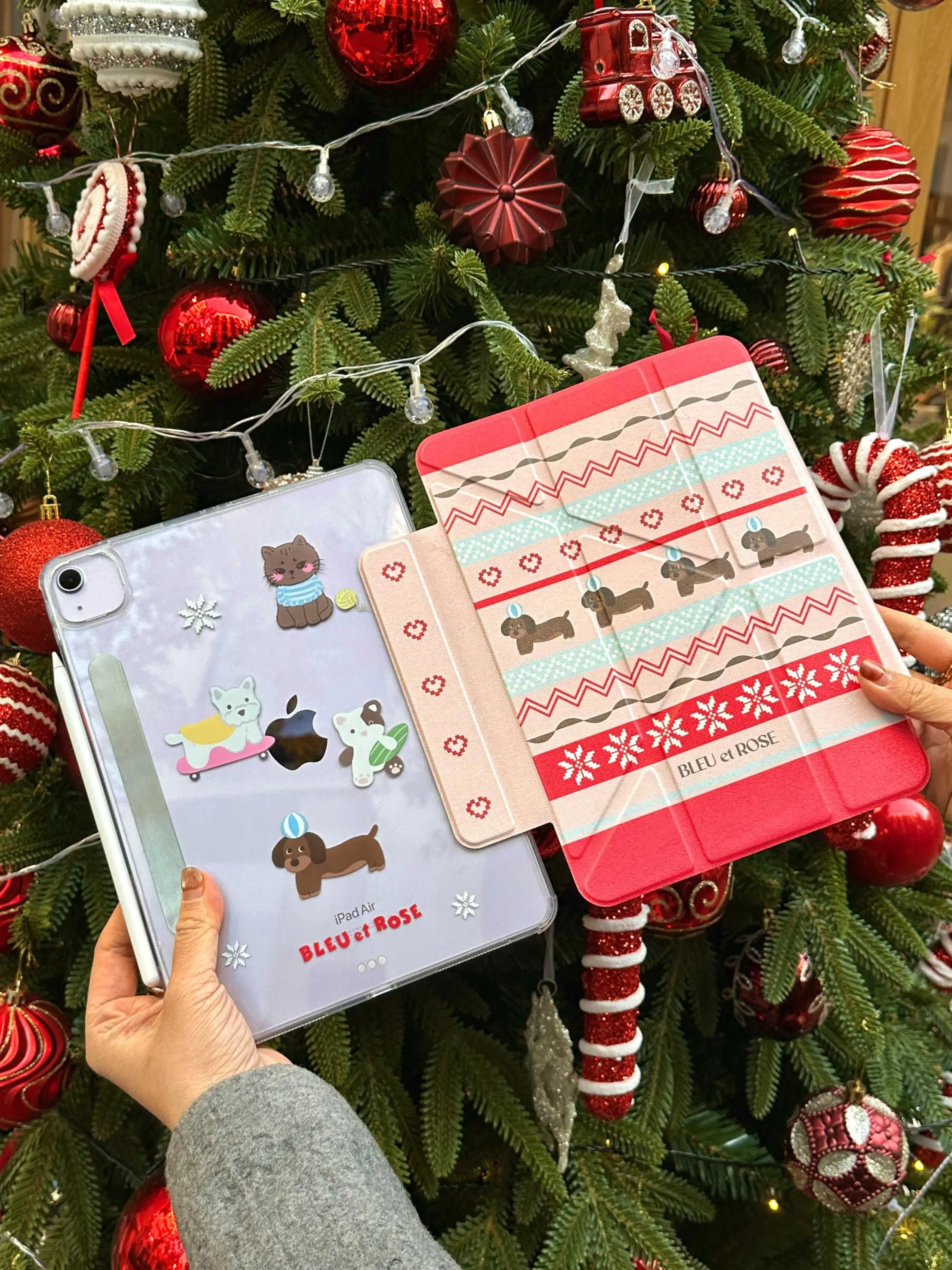 iPad Air 4 カバー どんなのがいいか？クリスマスデザインの可愛さと実用性を徹底比較