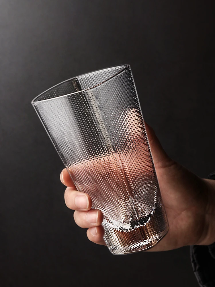 ハンマーテクスチャーの四角い透明グラス：家庭用冷飲・コーヒーに最適なデザインと耐久性の実証
