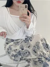 美しい山茶花プリントのハイウエストパンツ【春夏用・ストレートデザイン】（セットアップ対応）