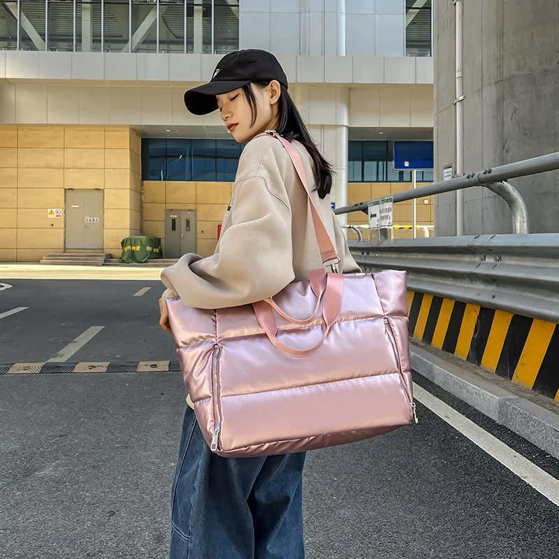 1泊2日旅行に必要な軽いカバンは、どんなものか？