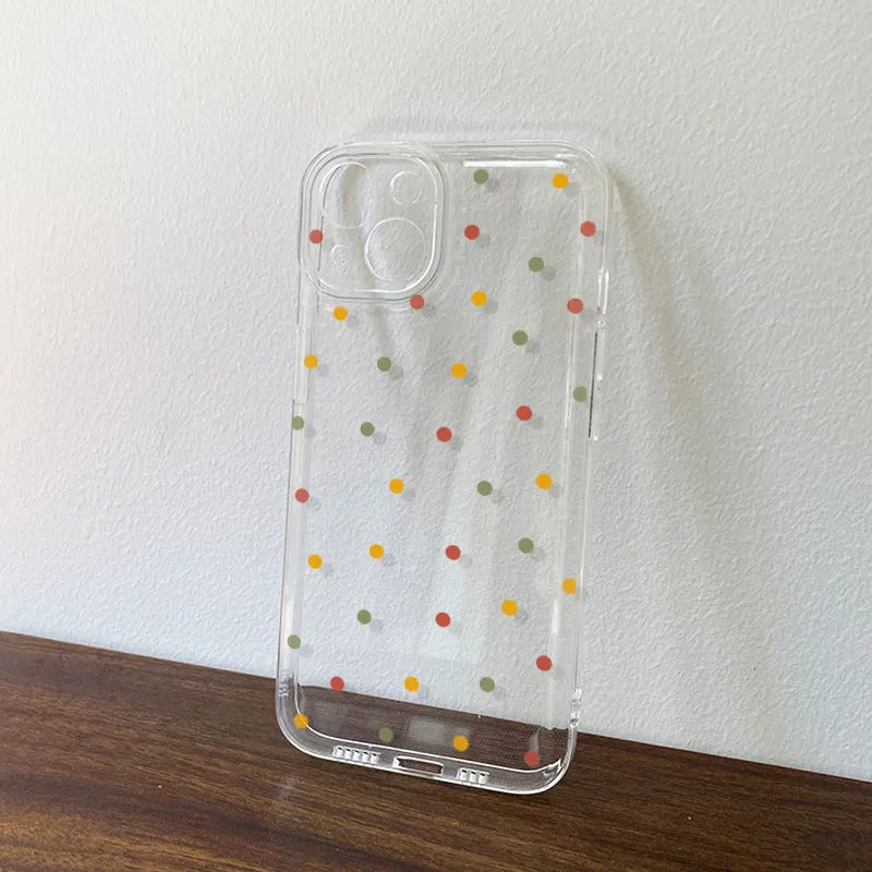 100均スマホケースと専門ケースの違いは？ドット柄シリコンケースが日常を彩る理由とは？
