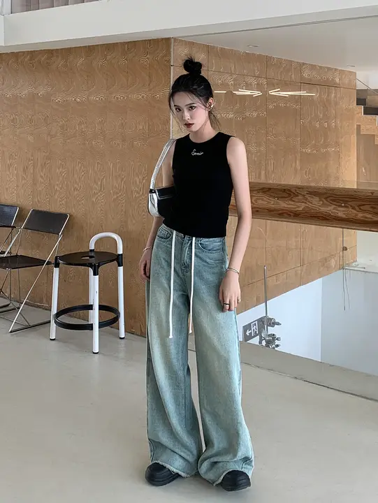 SIXI ショートヘムドローストリングストレートデニムパンツ【女性用・フィット・クロップドレッグ】