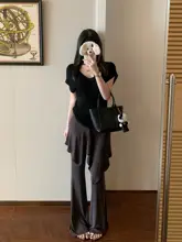 デザイン性のある裾フレアのパンツ【ウエストゴム・極上の柔らかさ・シンプルスタイル】