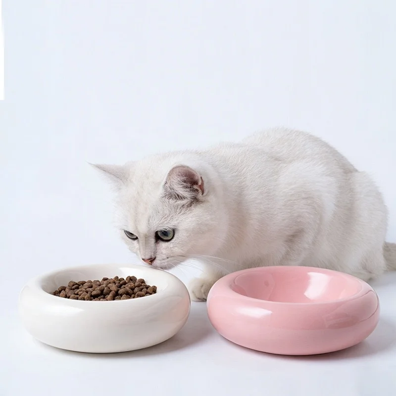 ベーグル風陶器ペットボウル：猫犬用の食器としての実用性とデザイン性