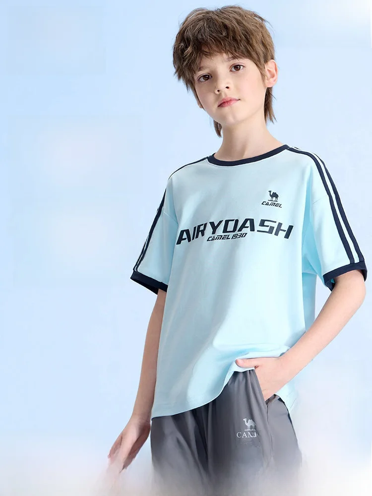 ストライプTシャツを選ぶべきタイミングは？子どもが夏を楽しむための1本の答え