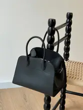 大容量真皮トートバッグ【通勤・斜め掛け・高級感】