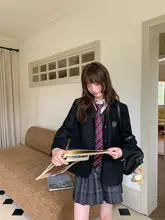 黒いジャケット【フィット感・学校制服風・スカート付き】（セットアップ対応）