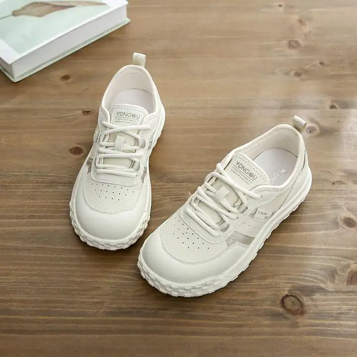快適なランニングに最適！軽量ソフト底の女性用スポーツシューズ【ラウンドトゥ・アウトドア・普段使い】