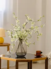 雪柳の枝 フランス風のフラワーアレンジメント【高級感ある造花・テーブル装飾用】
