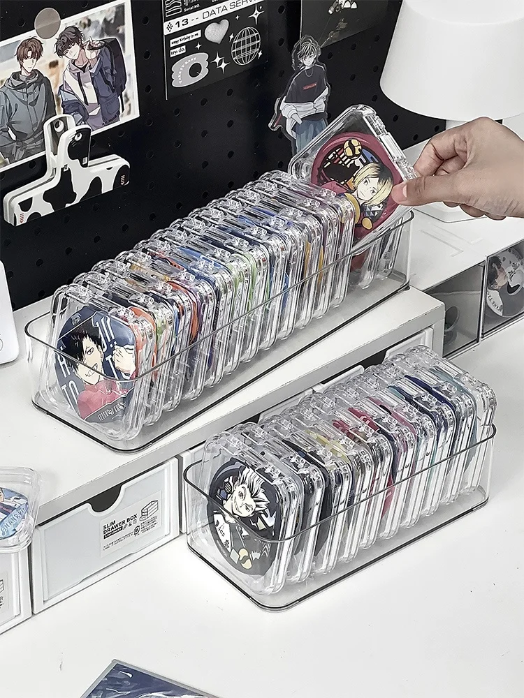 アクリル製バッジ収納ボックス：防塵密封で推しグッズを透明に保護・展示