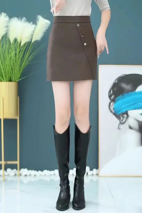 秋冬用レディースレザー半身スカート【包臀・Aライン・コーヒーカラー・ショート丈】（セットアップ対応）