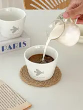 文芸的で清新なデザインの鳥モチーフ陶器カップ【コーヒー・ミルク・家庭用・カップル向け】