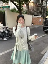 ユニークなデザインの長袖トップス【フィット・韓国風・無地・大人カジュアル】