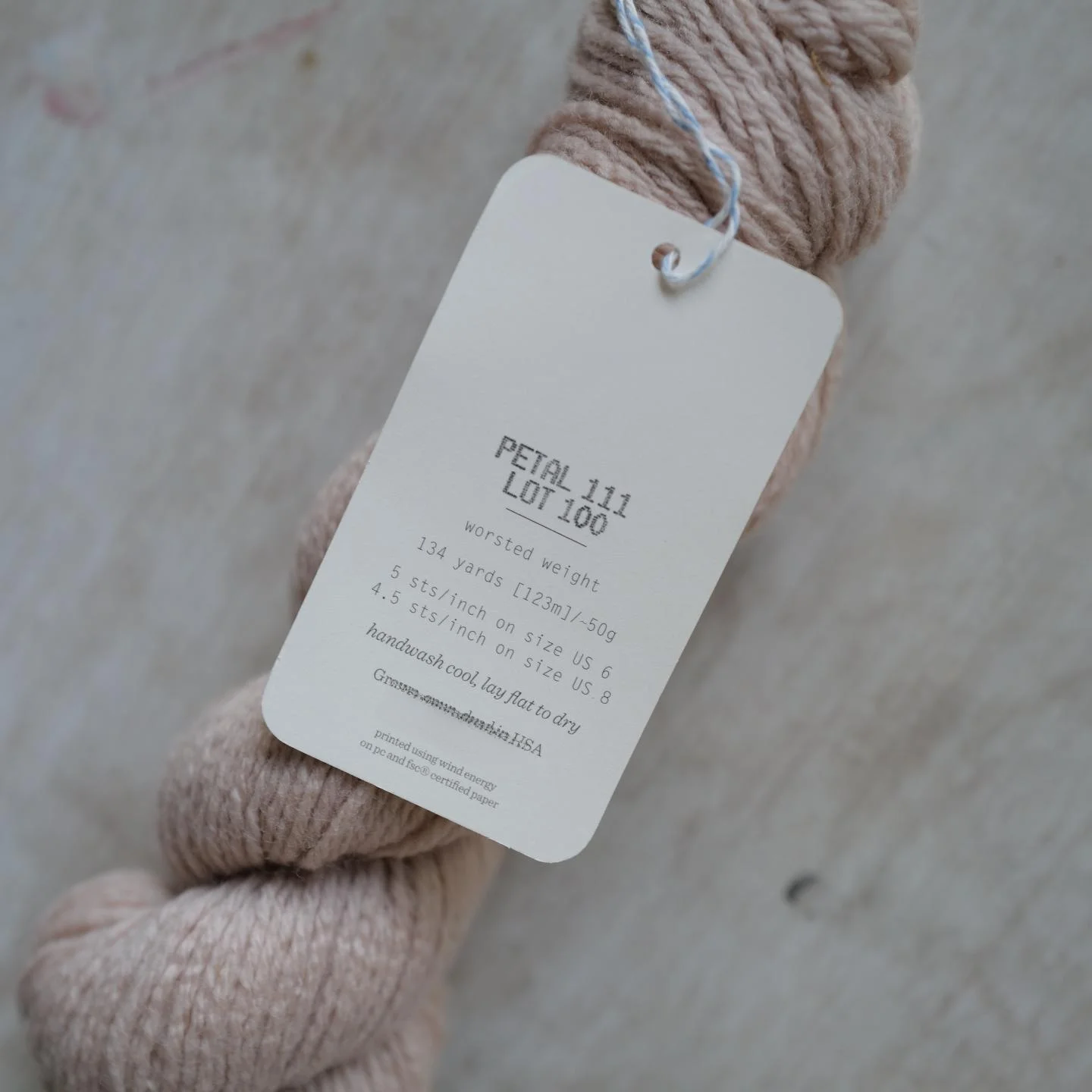 花びらピンクのウールガーゼは、どのような特徴を持ち、どのようなシーンで活用できるのか