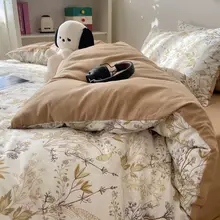 植物柄の手描きデザイン！コットン製四点寝具セット【ダブルサイズ・学生寮・アパート用】（ セットアップ対応）