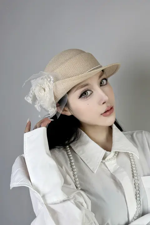 レース付きローズデザインの草編みつば広帽子【夏用・UVカット・女性用】