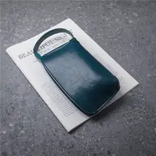 シンプルなデザインの手提げバッグ【レトロ風・女性用・スマホ対応】