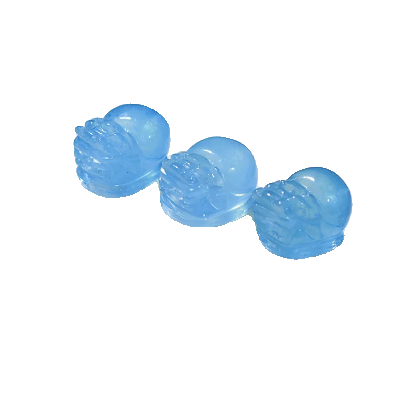 天然アクアマリンクリスタルペンダント【女用・彫刻入り・紐付き・シンプルデザイン】