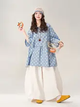 ドット柄浅いブルーのラウンドネック半袖シャツ【春用・女性用・甘いデザイン】