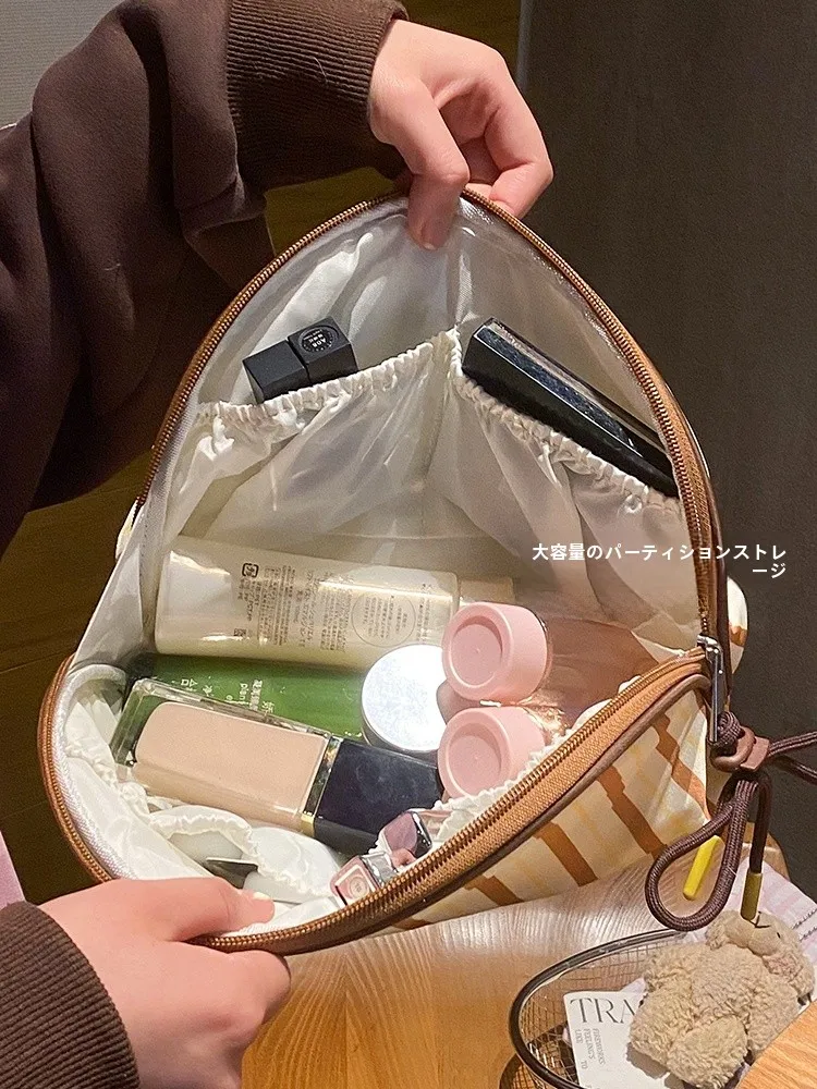 化粧品入れボックスをどう選ぶ？実は「収納の仕組み」がすべて